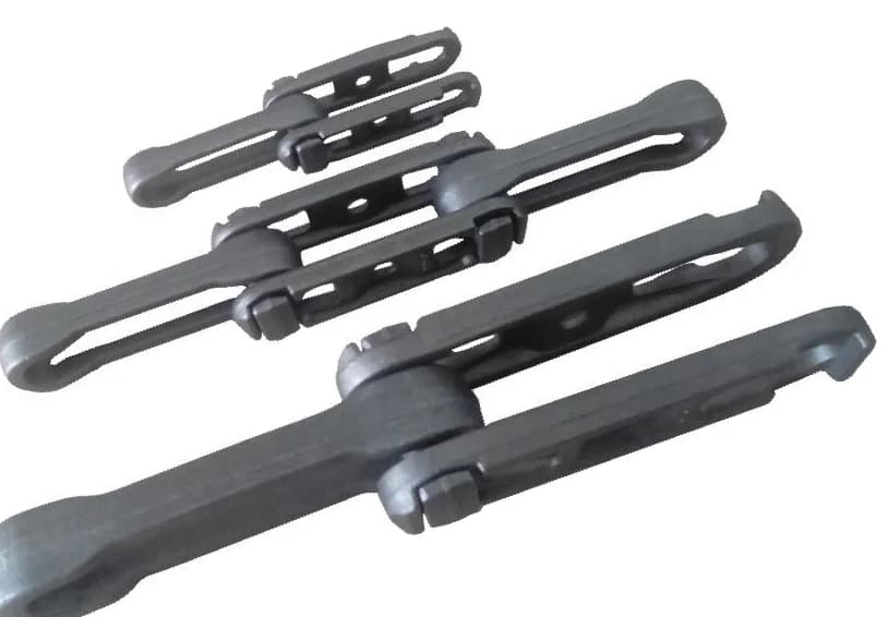 Drop forged rivetless chain